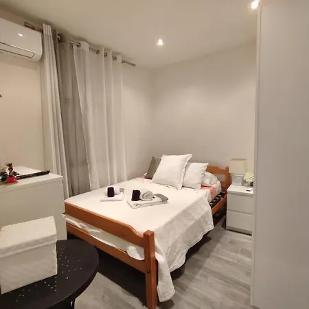 Casa Docim, Casa Tipica Algarvia No Centro Da Velha Апартаменты Албуфейра